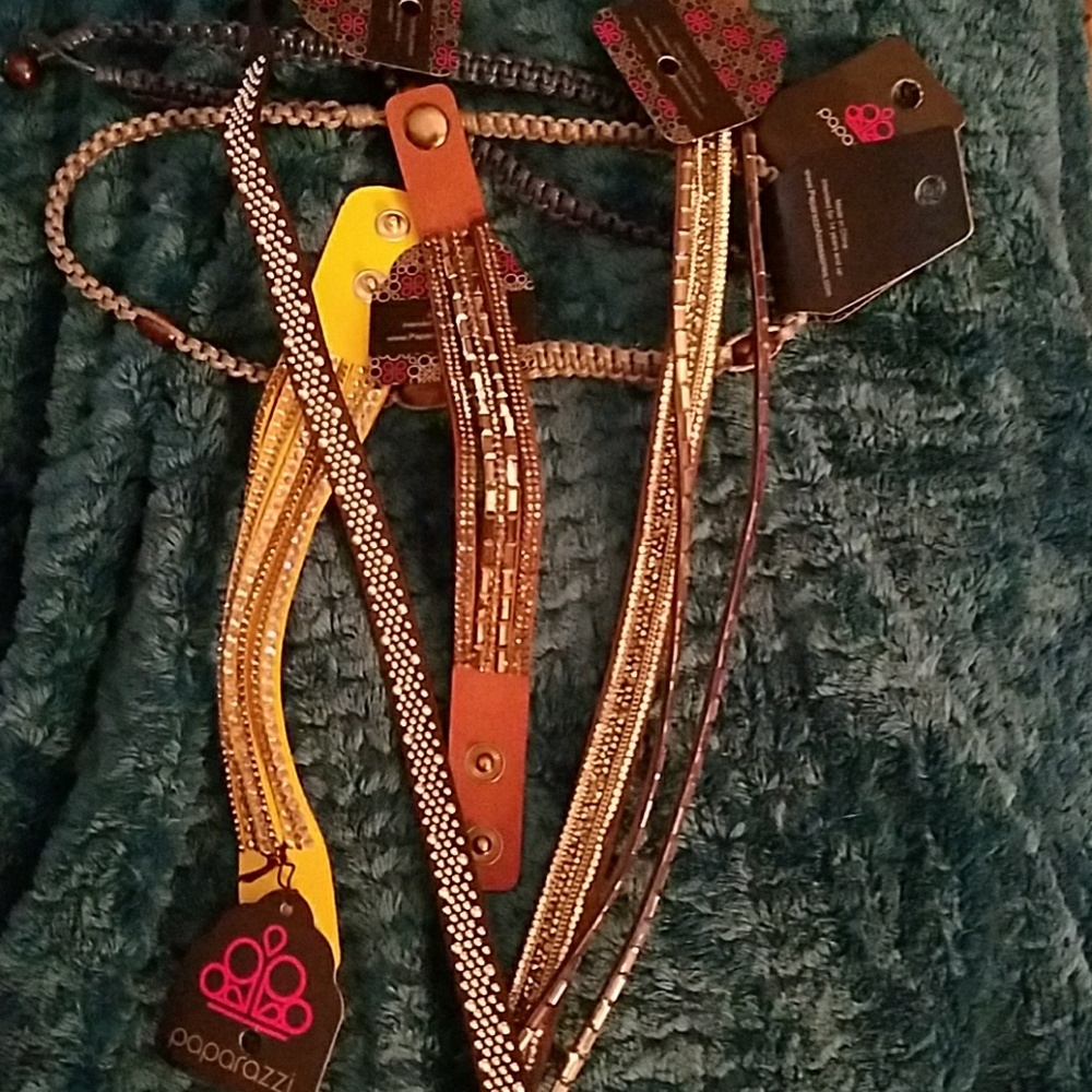 Lot of jewelry